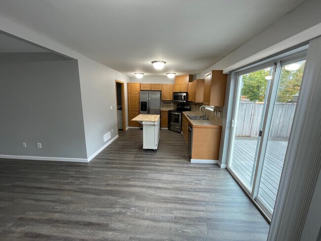 Kitchen - 28120 239th Plz SE