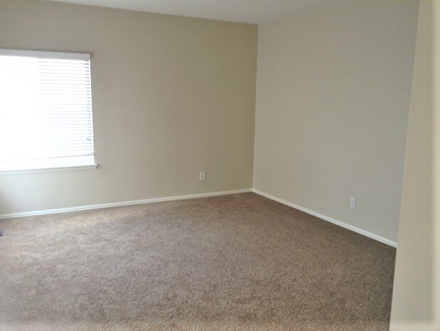 Building Photo - 9826 Kenton Cir