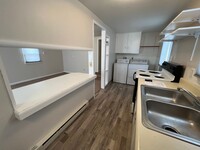 Building Photo - 2-3 Bedroom 1 Bath House with Washer and D...