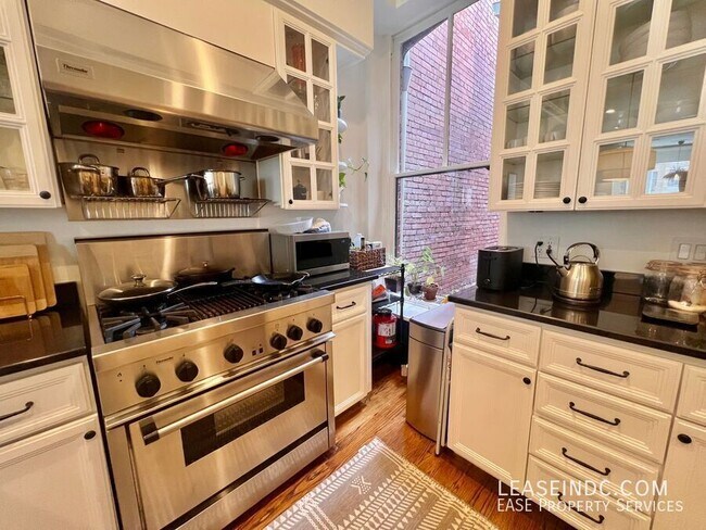 Building Photo - 1631 16th St NW