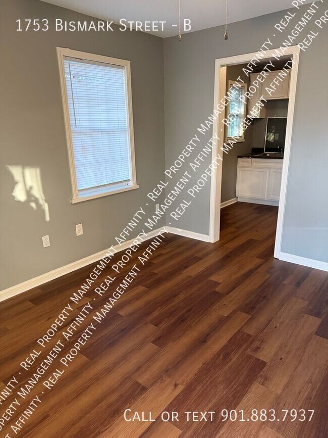 Building Photo - 1753 Bismark St