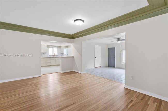 Building Photo - 1221 NW 34th Ave