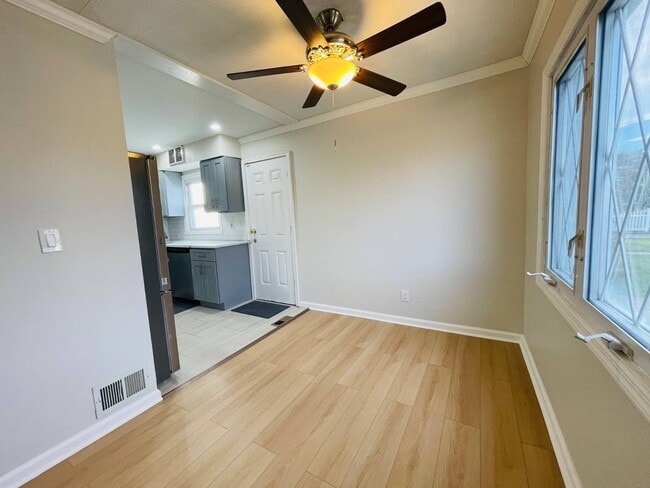 Building Photo - 278 Devonshire Dr