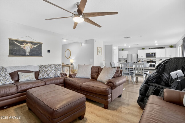 Building Photo - 12526 W Palmaire Ave