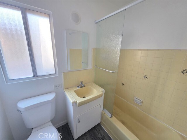 Building Photo - 6018 Hazelhurst Pl
