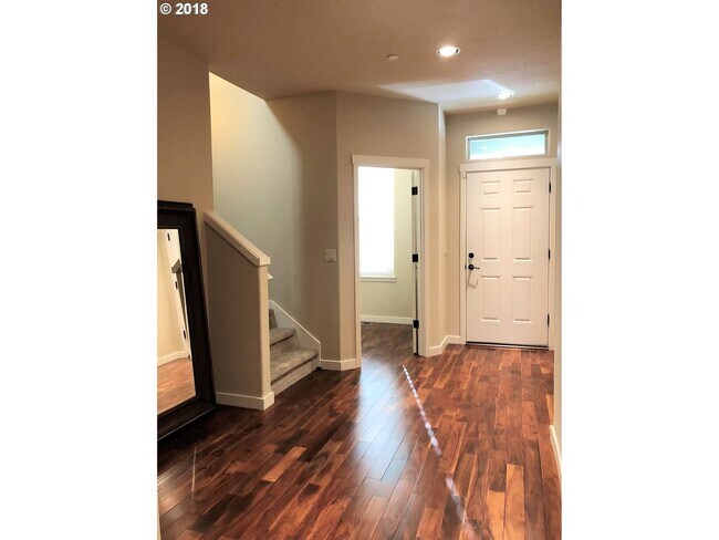 Building Photo - 3-Bedroom Home in SW Beaverton!
