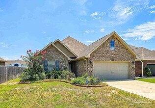 Building Photo - 8881 Bellawood Cir
