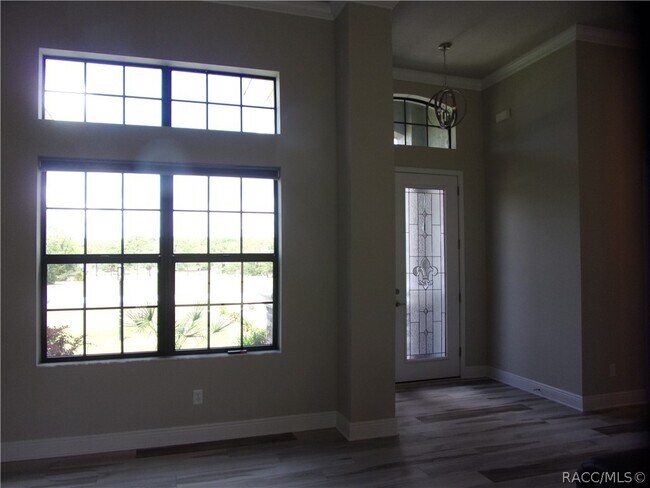 Building Photo - 248 E Cumberland Ct