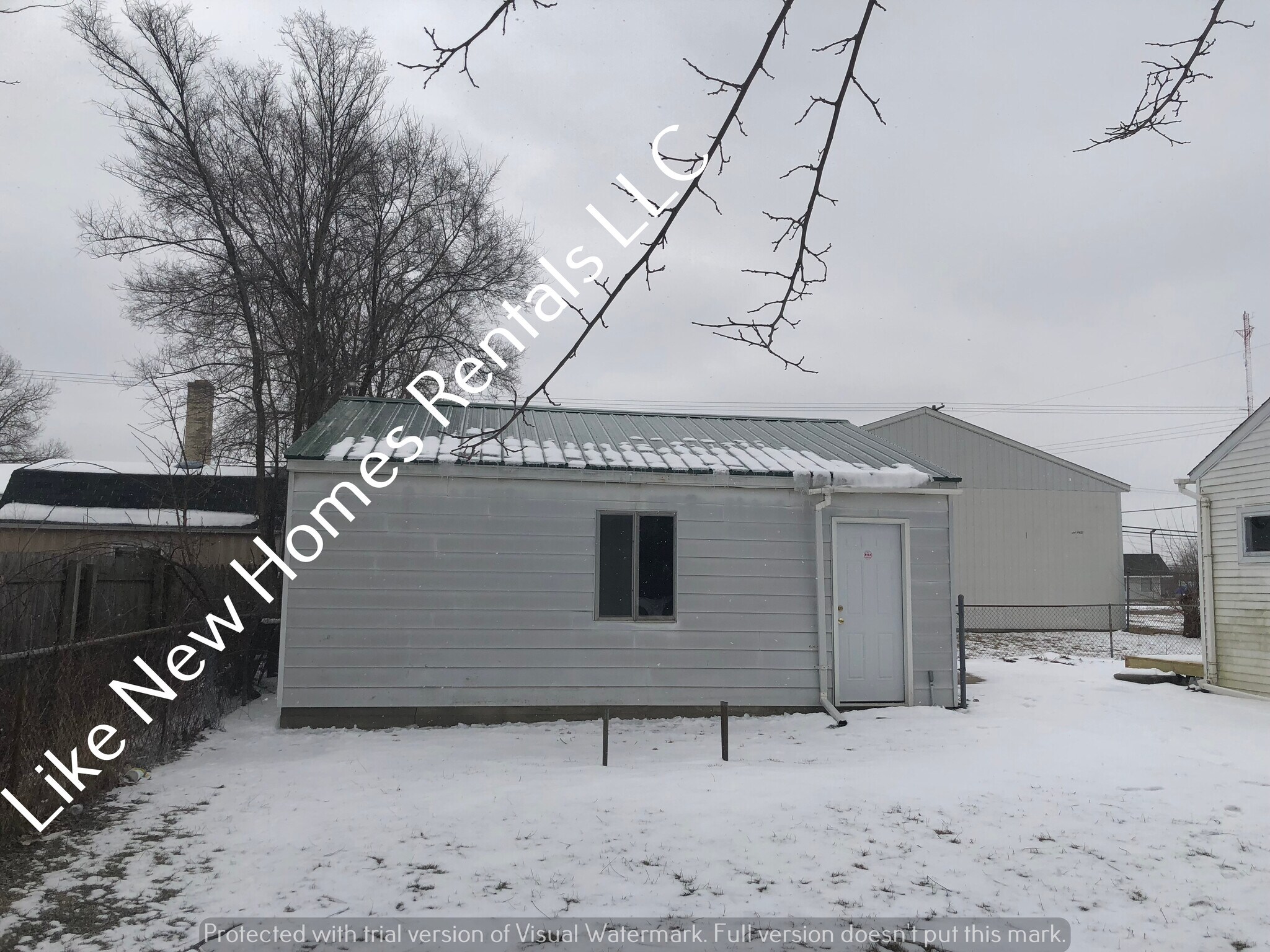 Building Photo - 3273 Berent St