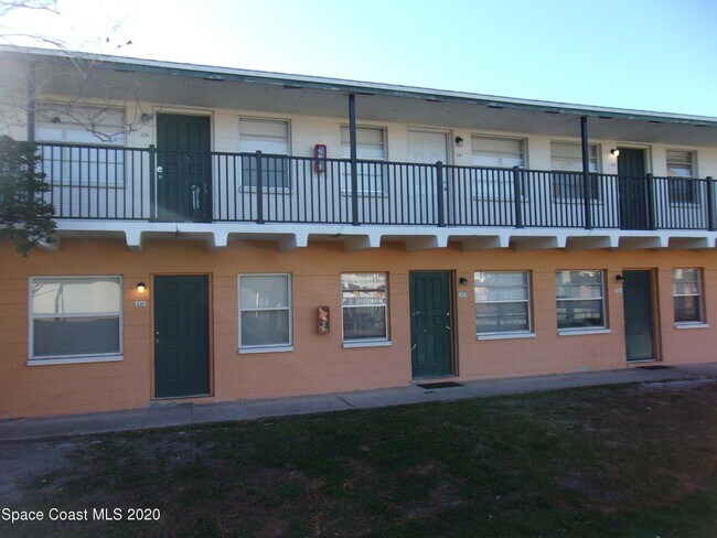 Primary Photo - 1711 Dixon Blvd