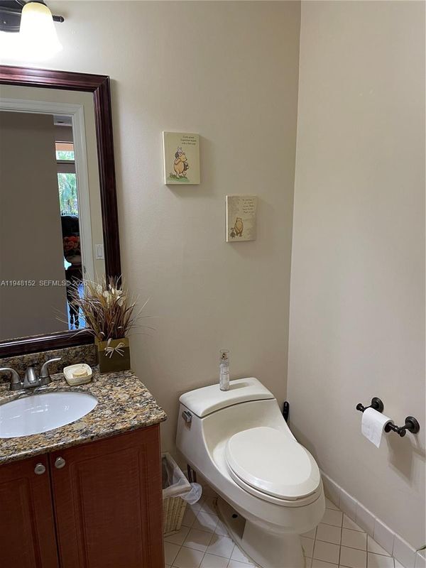 Building Photo - 4192 Laurel Ridge Cir