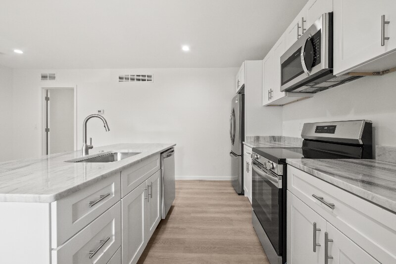 Building Photo - 34 Cross St