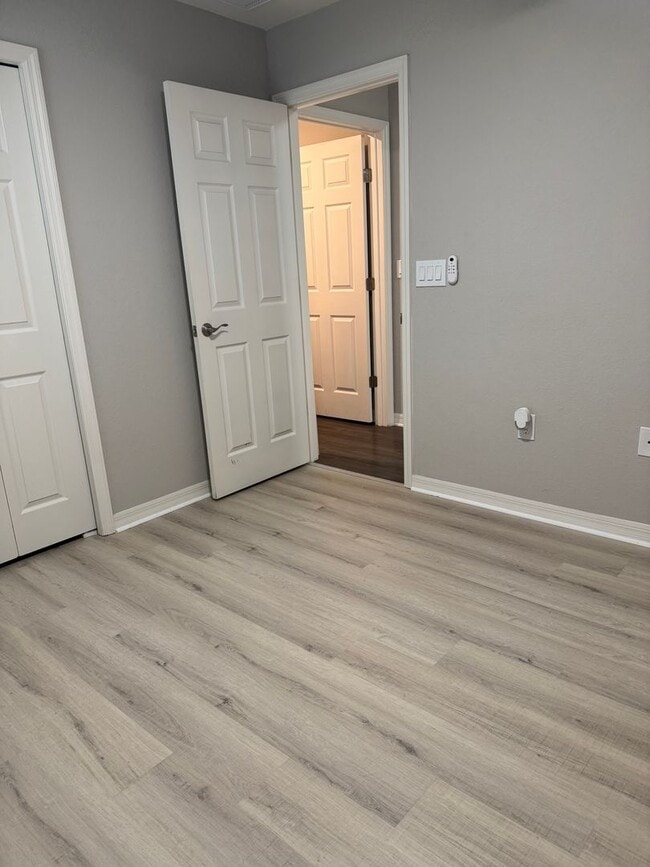 Building Photo - Charming Winter Haven Rental!