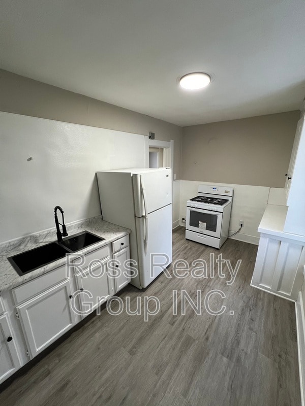 Building Photo - 812 Euclid Ave