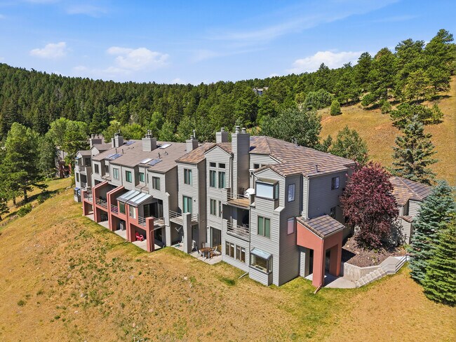 Building Photo - 680 Ridgeside Dr