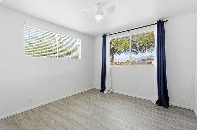 Building Photo - Pending/ Rented - Spacious 3-Bed, 2-Bath East Tucson Home with Large Yard & Open Layout