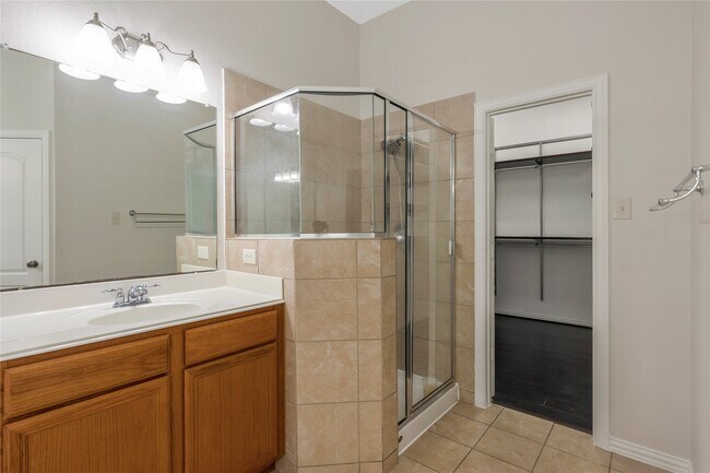 Building Photo - 24322 Bella Florence Dr