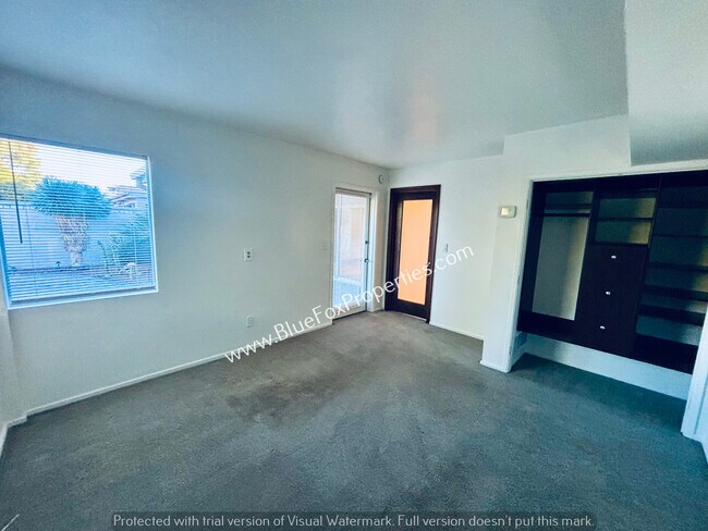 Building Photo - 8135 N Casas Way