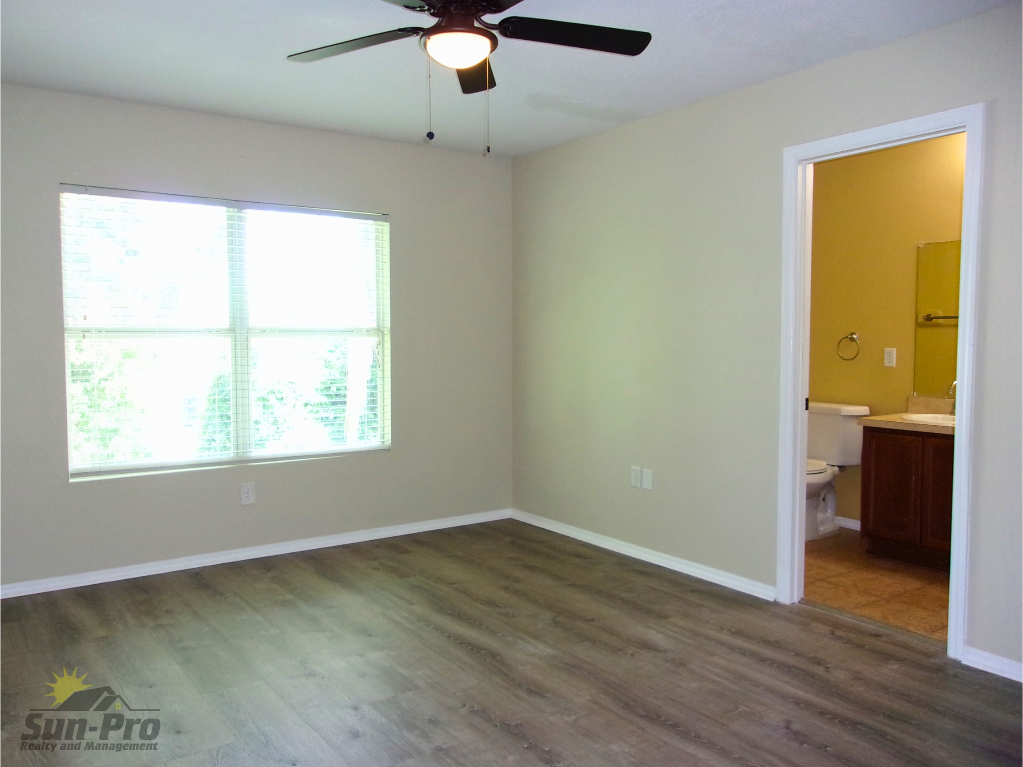 Building Photo - 525 Mount Olympus Blvd
