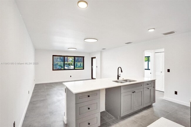 Building Photo - 2255 NE 173rd St