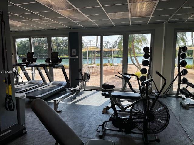 Building Photo - 9100 W Bay Harbor Dr