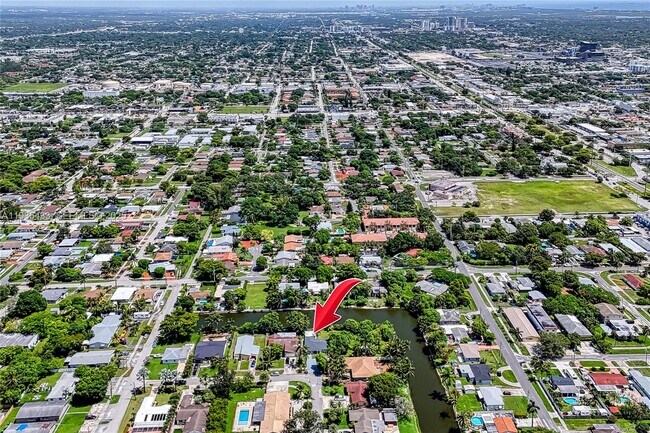 Building Photo - 216 SW 6th St