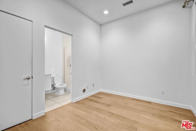 Building Photo - 1240 Gordon St