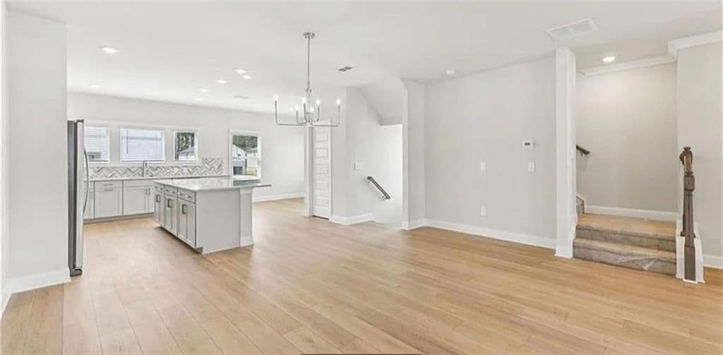 Building Photo - 403 Elise Wy