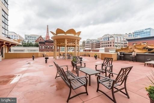 Building Photo - 777 7th St NW