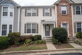 Building Photo - 9155 Nesbit Ferry Rd