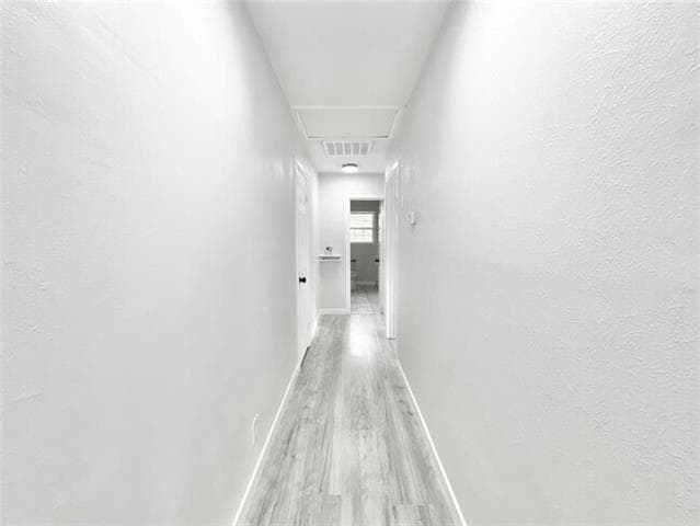 Building Photo - 921 Fernwood Ave