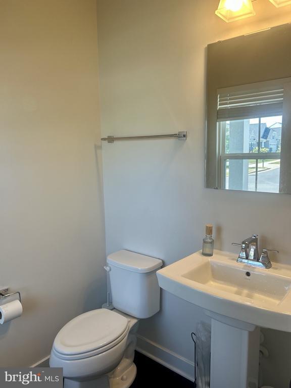 Building Photo - 105 Cabbage White Dr