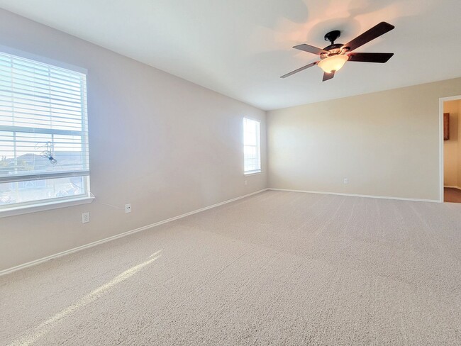 Building Photo - 1007 Ranchero Rd