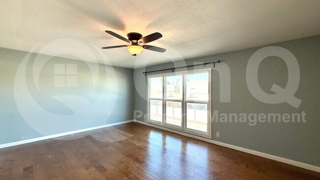 Building Photo - 5601 N 79th St