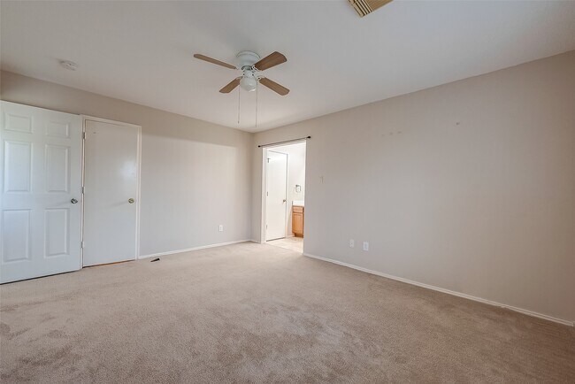 Building Photo - 10902 Primrose Acres Ln