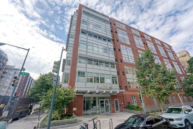 Building Photo - 1300 N St NW