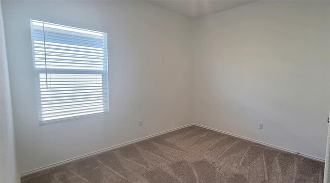 Building Photo - 421 Bullhead Rd