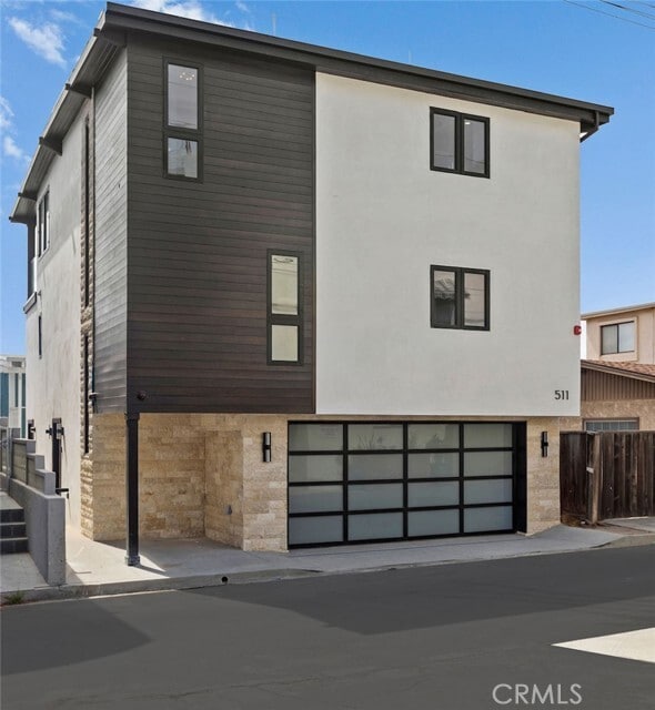 Building Photo - 511 Bayview Dr