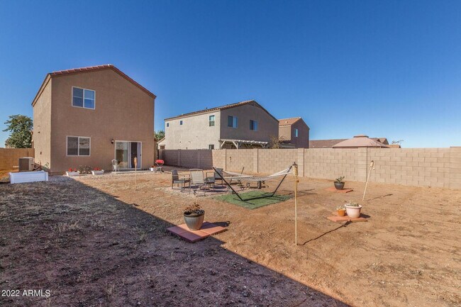 Building Photo - 30517 N Oak Dr