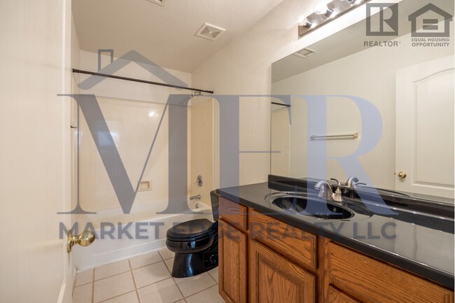 Building Photo - 3Bed/2Bath House at Beardsley/95th Ave! Move-In Ready on 05/14/2026!