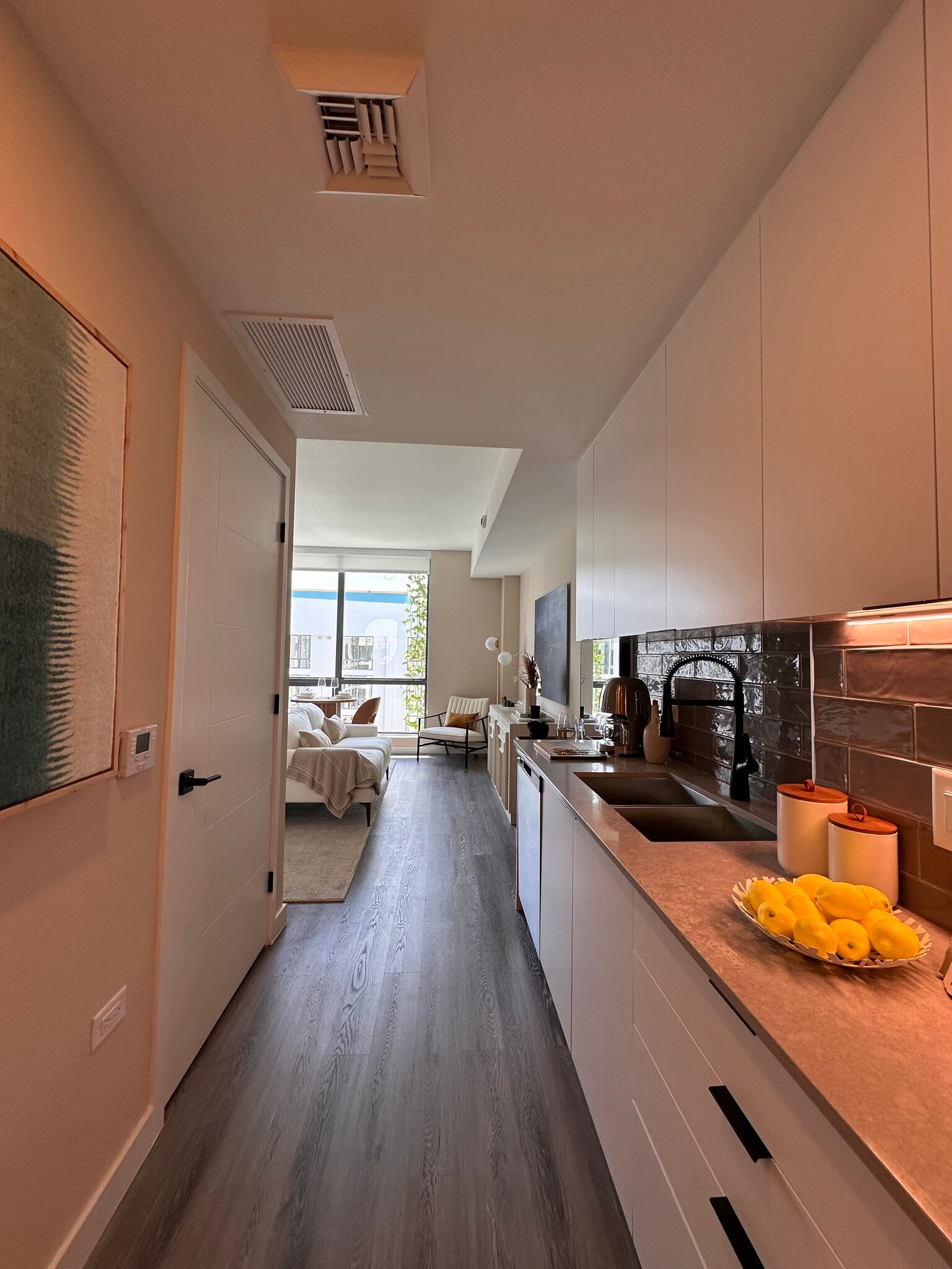 Building Photo - 264 NW 31st St