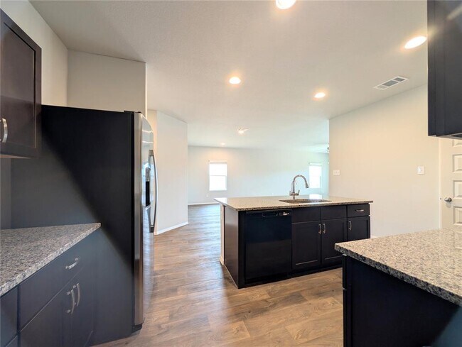 Building Photo - 5524 Sacra Cv