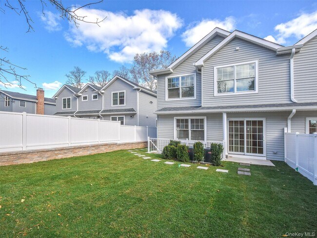 Building Photo - 15 Dunes Ln