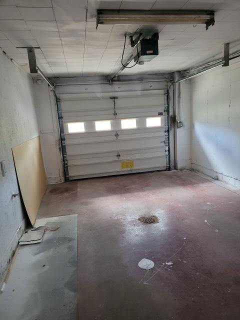 Building Photo - 2730 6th Ave