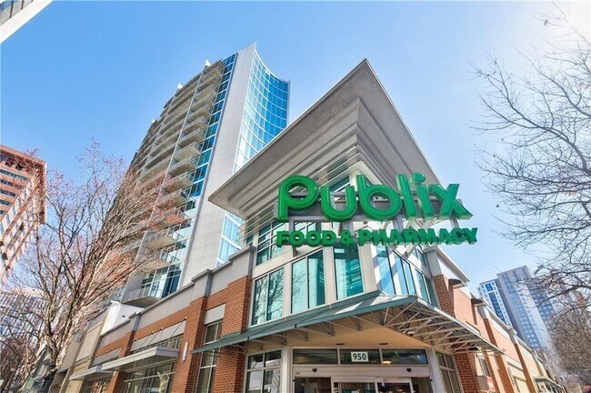 Building Photo - 44 Peachtree Pl NE