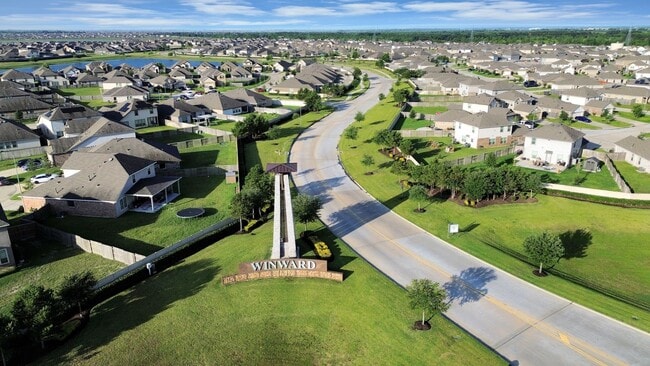 Building Photo - 26722 Lantana Cyn Dr