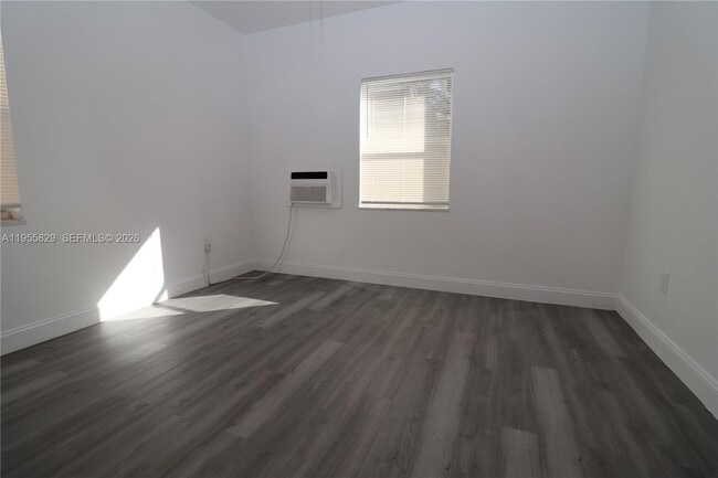 Building Photo - 835 83rd St