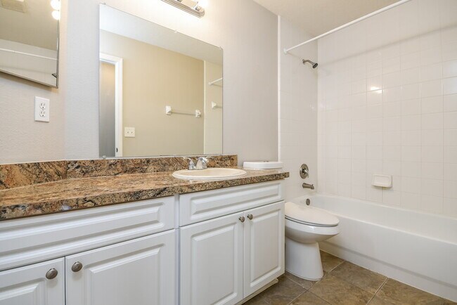 Building Photo - 15443 Margaux Dr