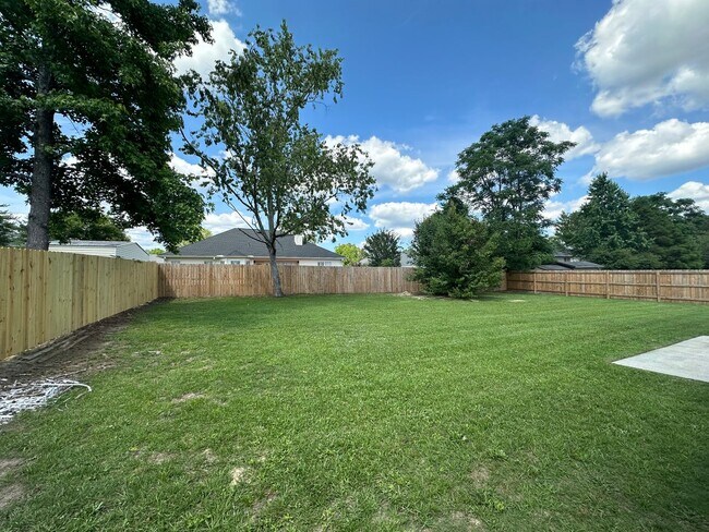 Building Photo - Available now in Amelia Landing Subdivisio...