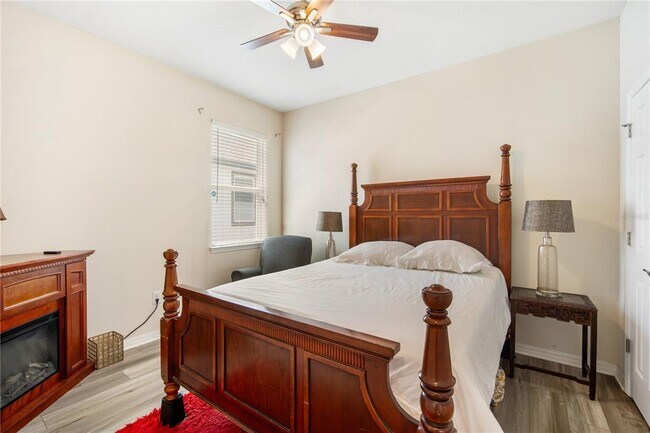 Building Photo - 13413 Palmera Vista Dr